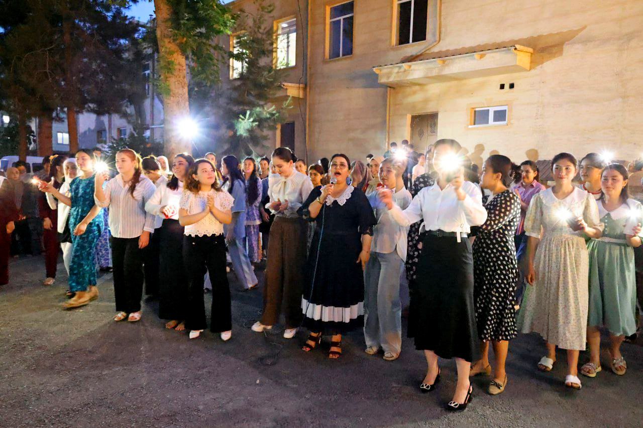 “Student Evening”: Festive Spirit and Joyful Moments