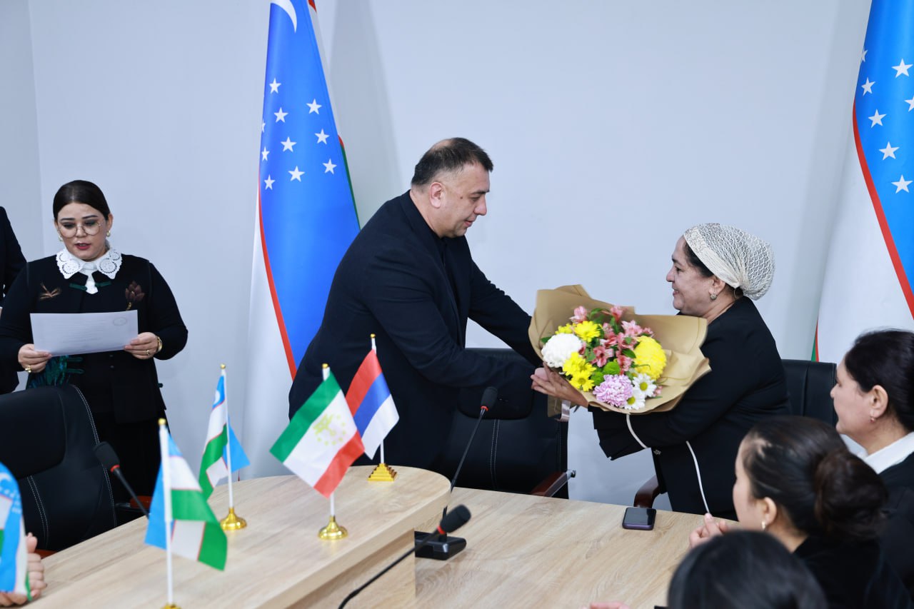 Ayolni e’zozlash oyligi doirasida davra suhbati o‘tkazildi